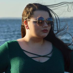 Meet your Posher, Calista